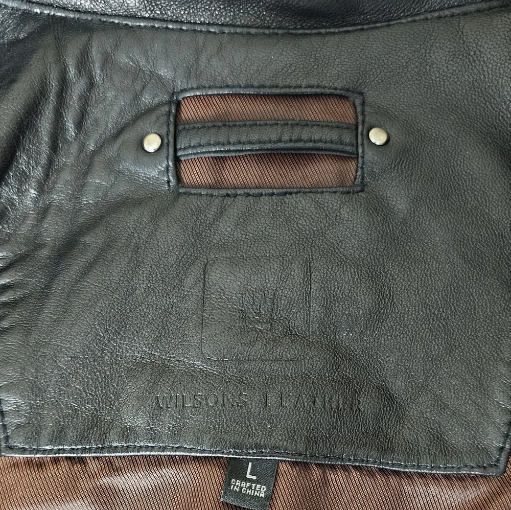 Wilson's Leather Black Lightweight Jacket with Front Zipper and Folded Collar - Picture 3 of 5